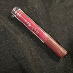 Bath and Body Works Lip Oil: Very Berry